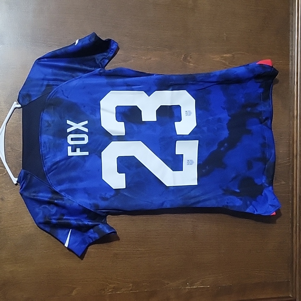 EMILY FOX #23 USWNT NIKE TEAM USA SOCCER JERSEY NWT SMALL ARSENAL FC NC COURAGE